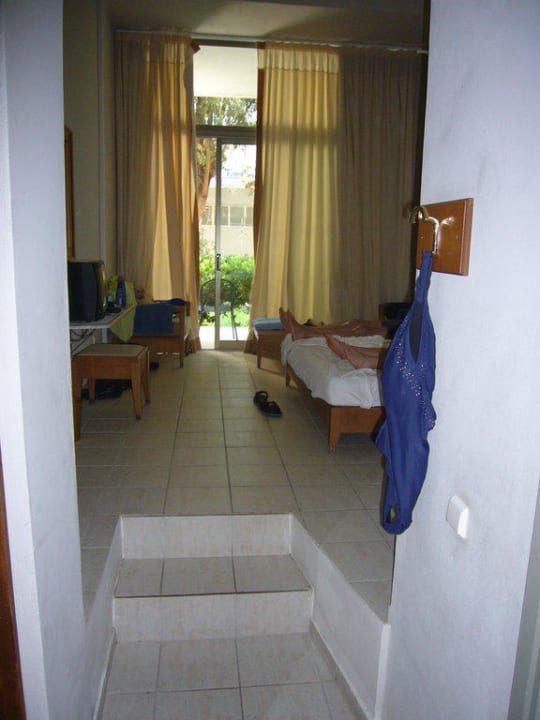 Eingang zum Familienzimmer Grecotel LUXME Dama Dama