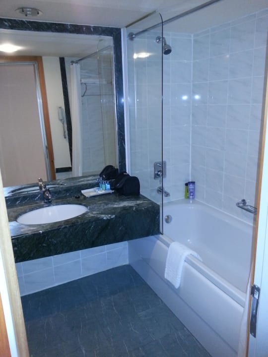 Bad mit Dusche Blue Waters Club