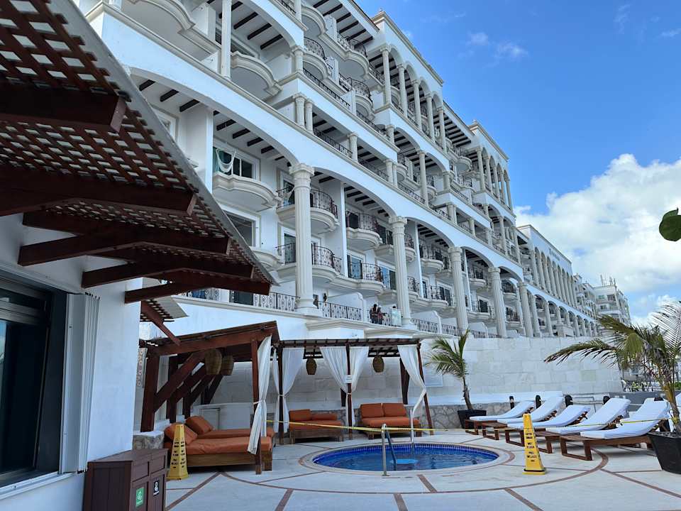 Pool Hotel Flamingo Cancun Resort