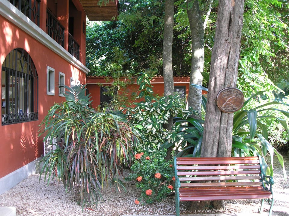 Am Eingang Hotel Cantarana