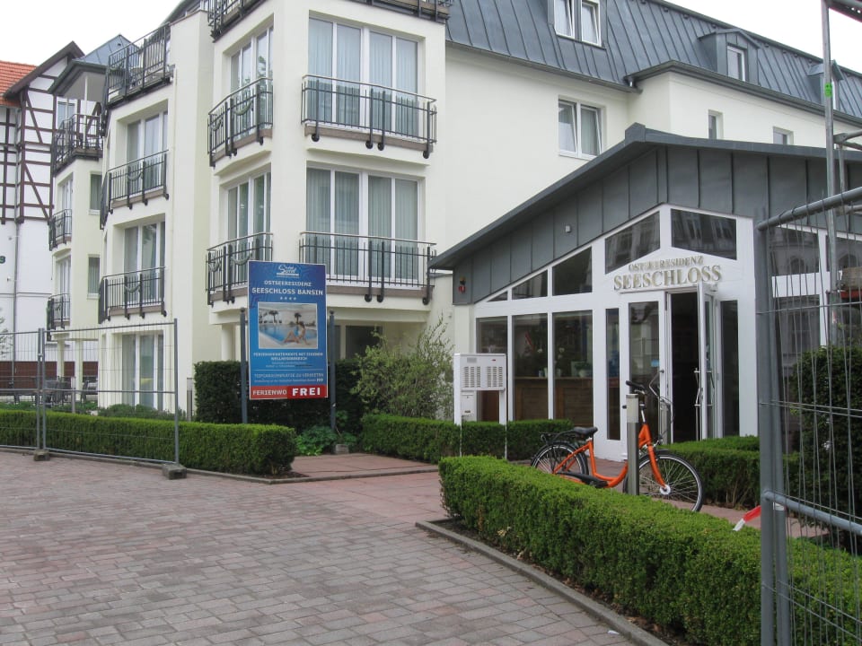 Eingang Rezeption Villa Sommerfreude