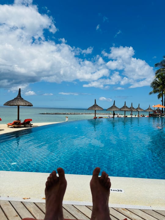 Pool Sands Suites Resort & Spa