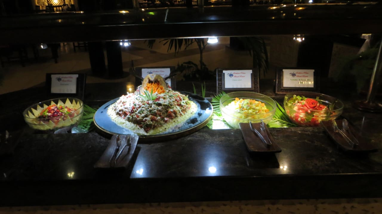 Ausschnitte des abendlichen Buffet`s Hotel Southern Palms Beach Resort