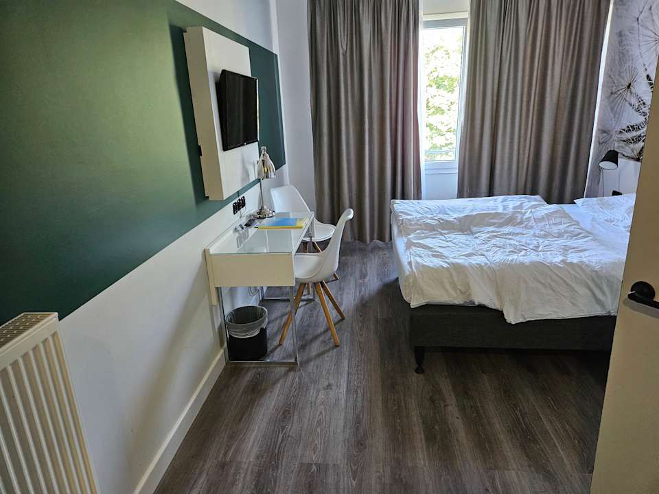 Zimmer Hotel Days Inn Dessau