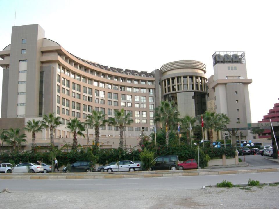 Vorderfront Fame Residence Lara & Spa