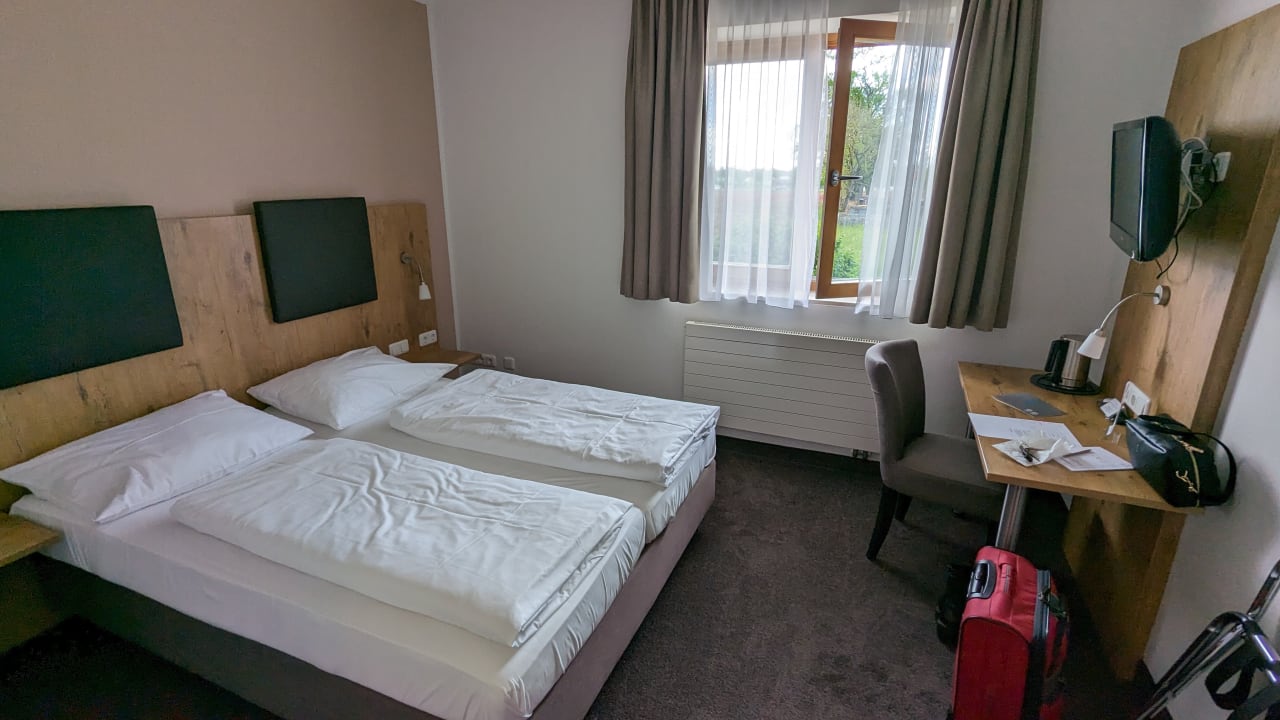 Zimmer Hotel am Hachinger Bach