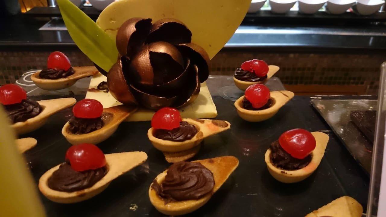 Leckereien zum Themenbüffet JOIA Paraiso by Iberostar