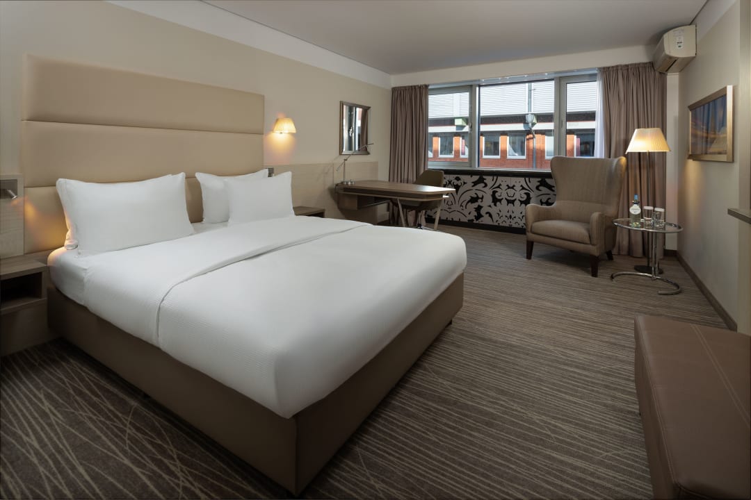 Zimmer DoubleTree by Hilton Hannover Schweizerhof