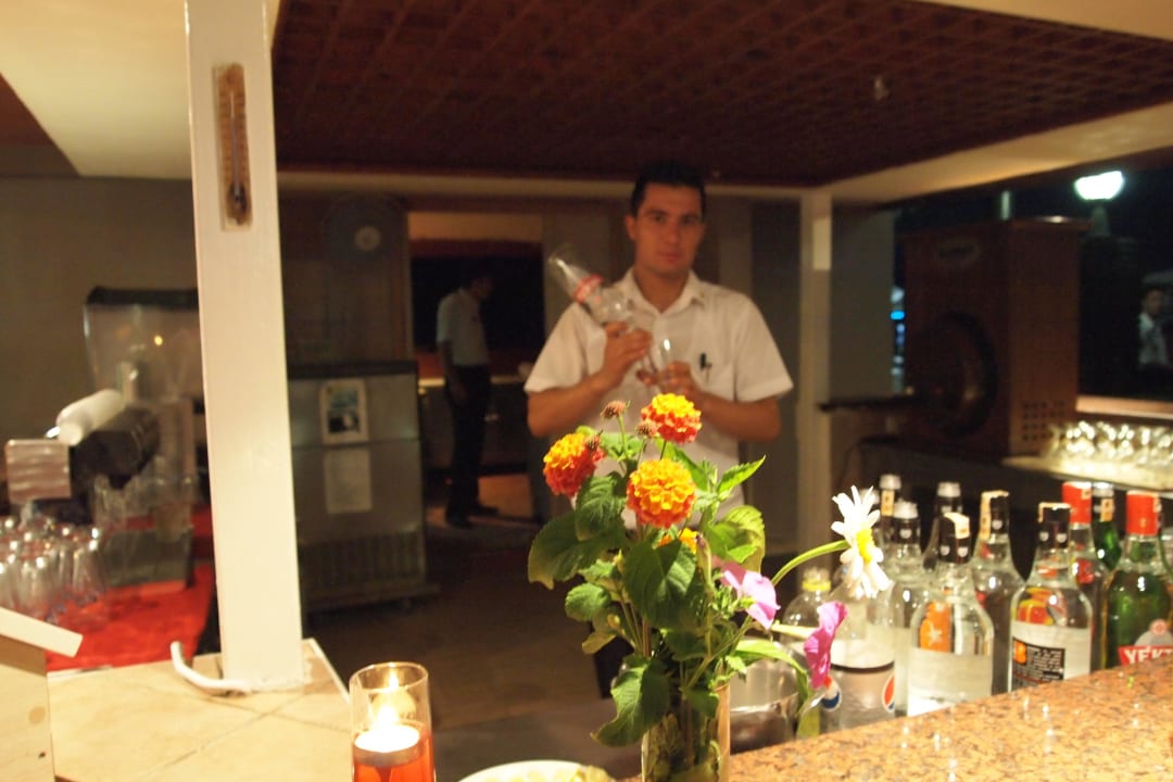 Bar Aska Hotel Just in Beach