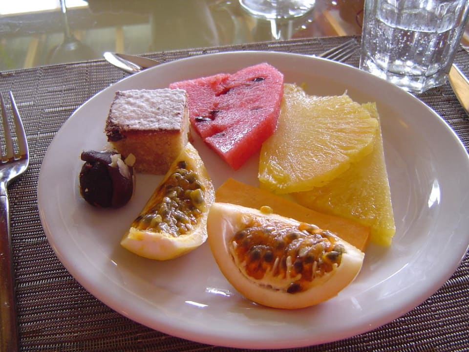 Exotische Früchte, lecker! Secrets Royal Beach Punta Cana - Adults only