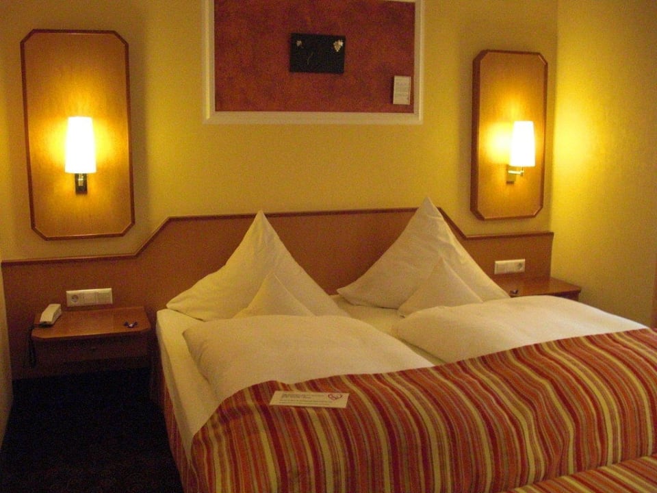 Doppelbett Weinhotel Landsknecht