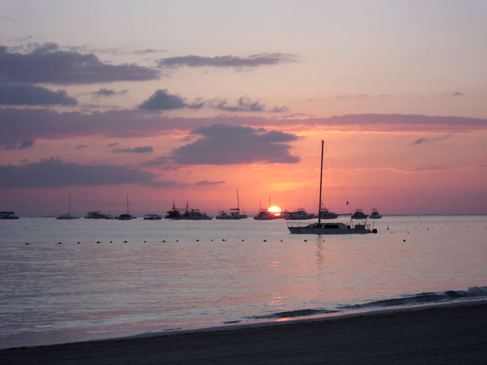 Sonnenaufgang um 6:25 Uhr Meliá Caribe Beach Resort-All Inclusive
