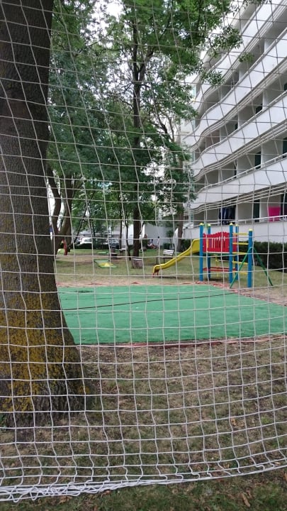 Spielplatz  Effect Grand Victoria Hotel