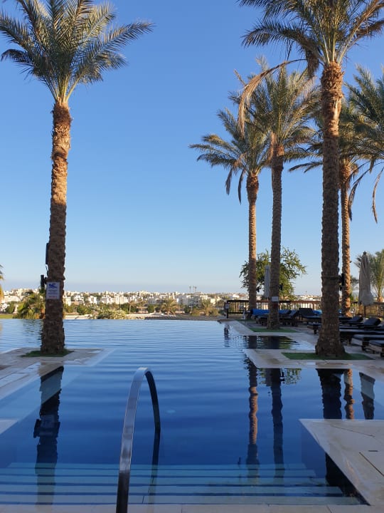 Pool Ancient Sands Golf Resort