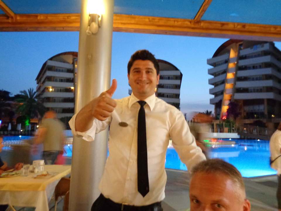 Murat -Oberkellner Alaiye Resort & Spa