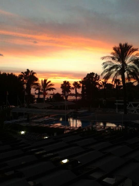 Sonnenunterang Sealife Buket Resort & Beach