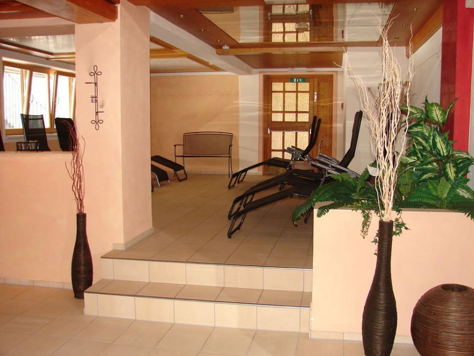 Ruheliegen im Spa-Bereich Hotel Adler