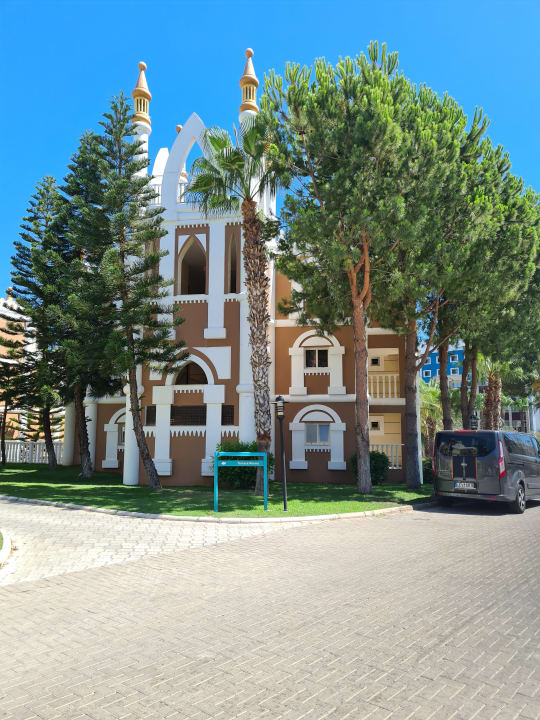 Außenansicht Kamelya Aishen Club