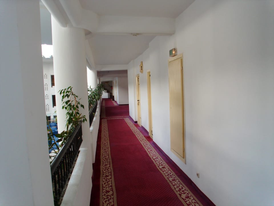 Flur zum Zimmer Hotel El Mouradi Skanes Beach