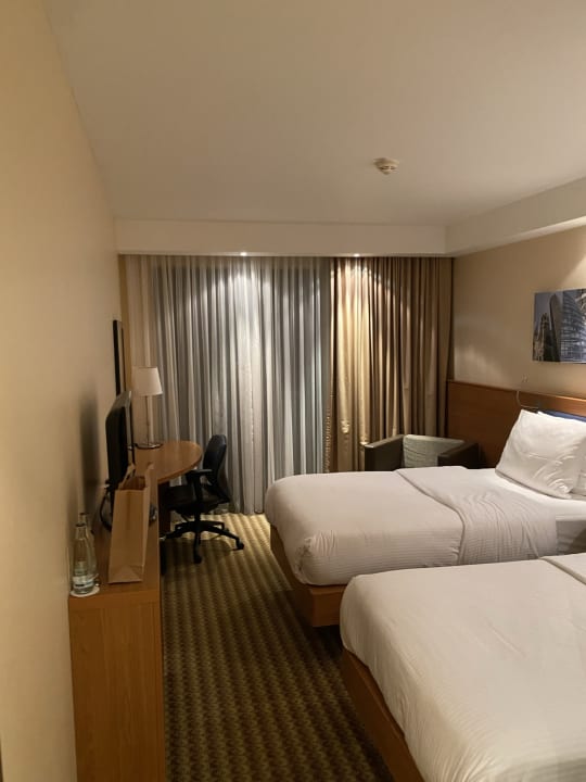 Zimmer Hampton by Hilton Berlin City West