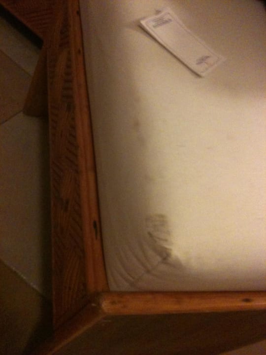 Verschimmelter Hocker Punta Cana Princess All Suites Resort & Spa