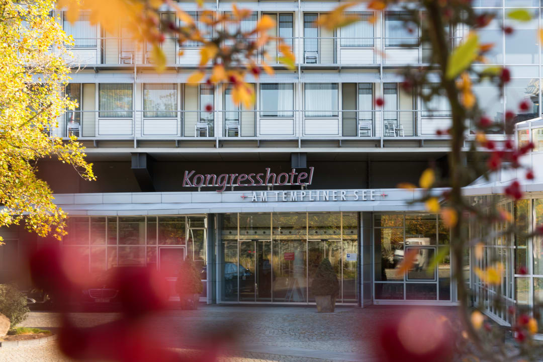 Außenansicht Kongresshotel Potsdam am Templiner See