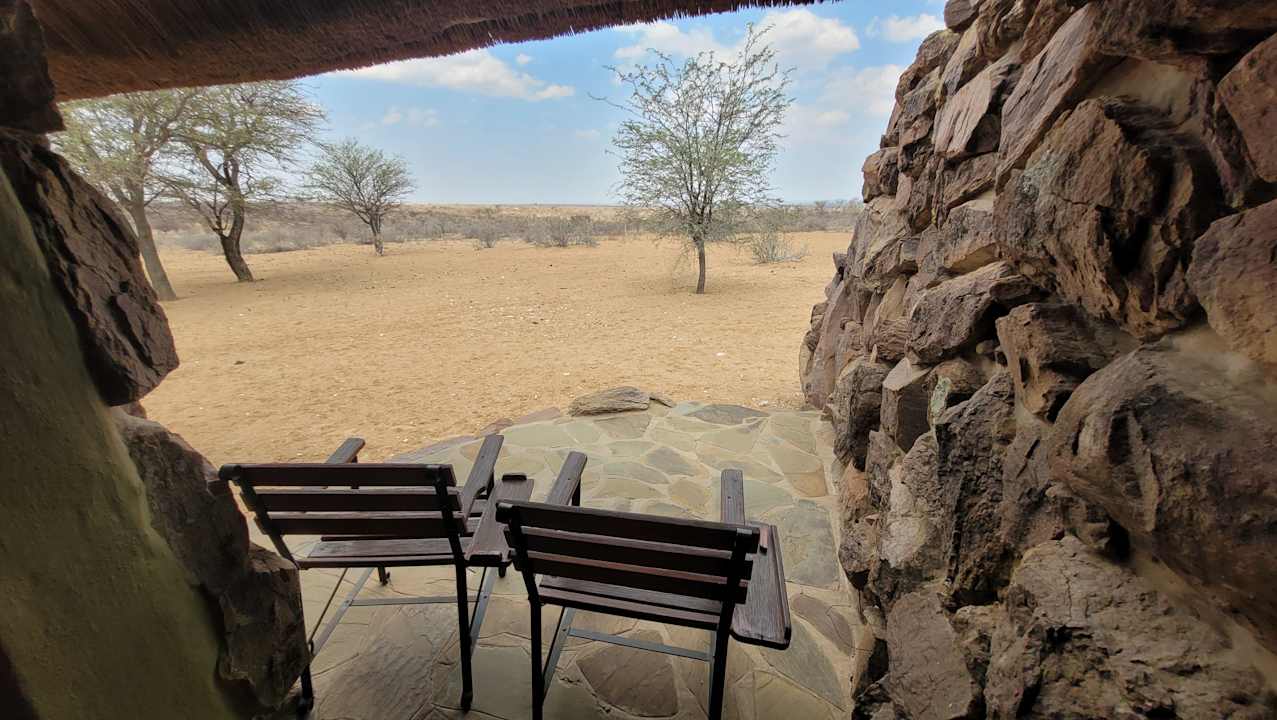 Zimmer Kalahari Bush Breaks Lodge