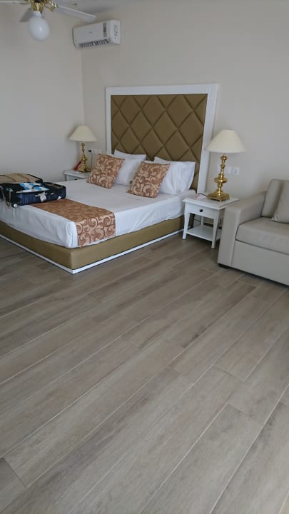 Zimmer Sandy Villas Resort