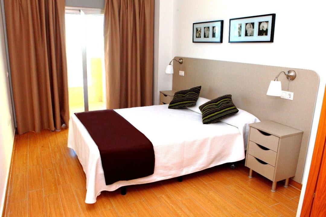 Apartment bedroom Aparthotel Vegasol-Playa