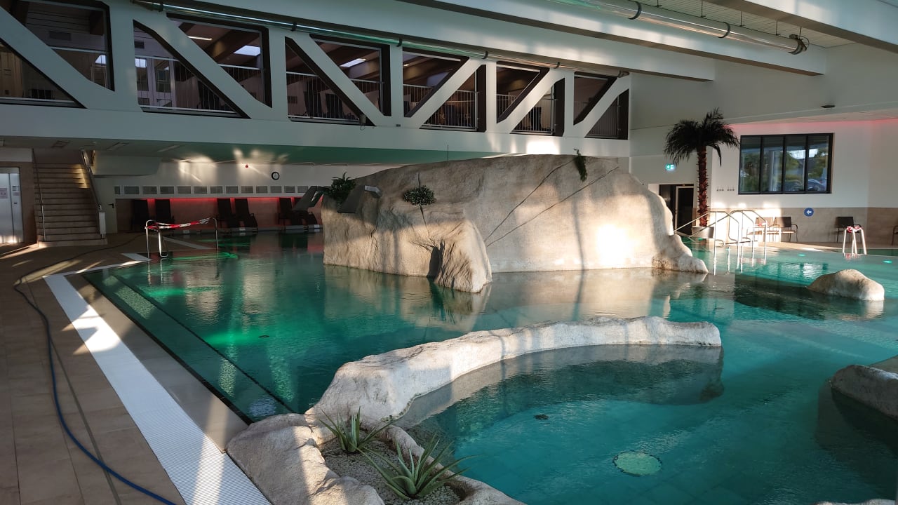 Pool Ströbinger Hof - Therme Wellness Resort