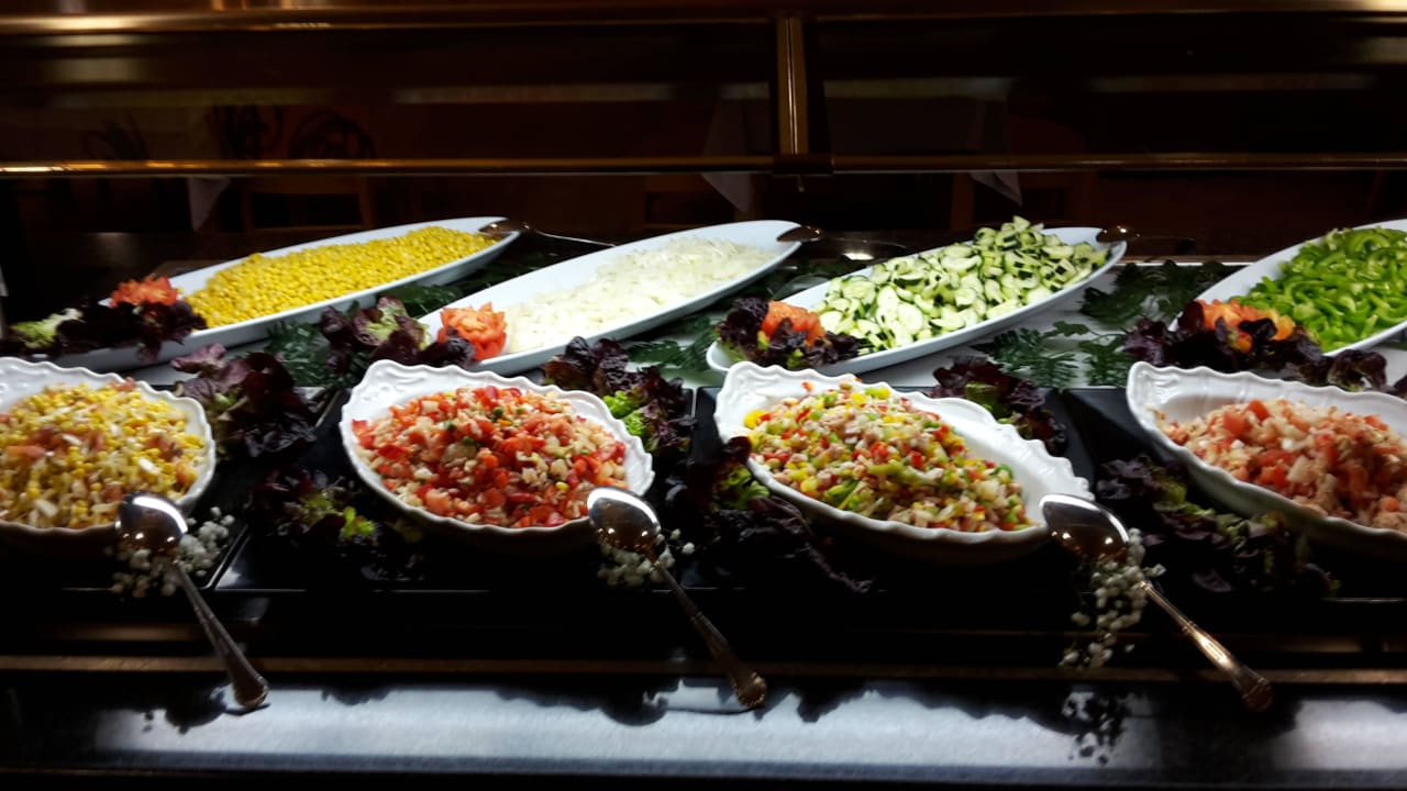 Salatbuffet Mac Puerto Marina Benalmádena
