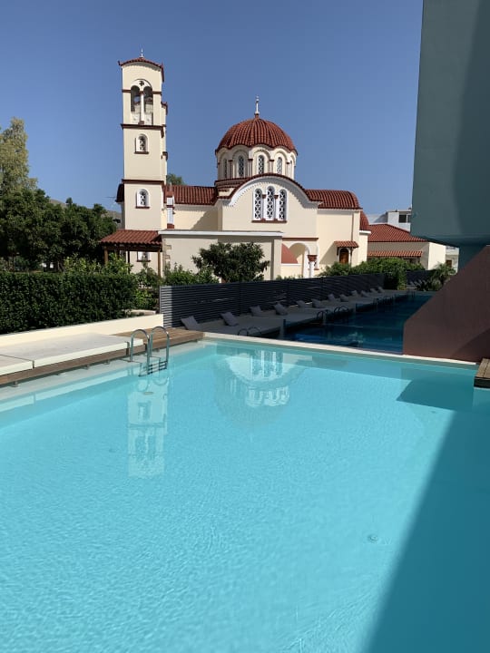 Pool Harmony Boutique Resort