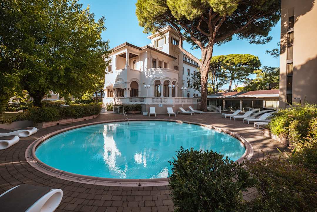 Pool Hotel De La Ville