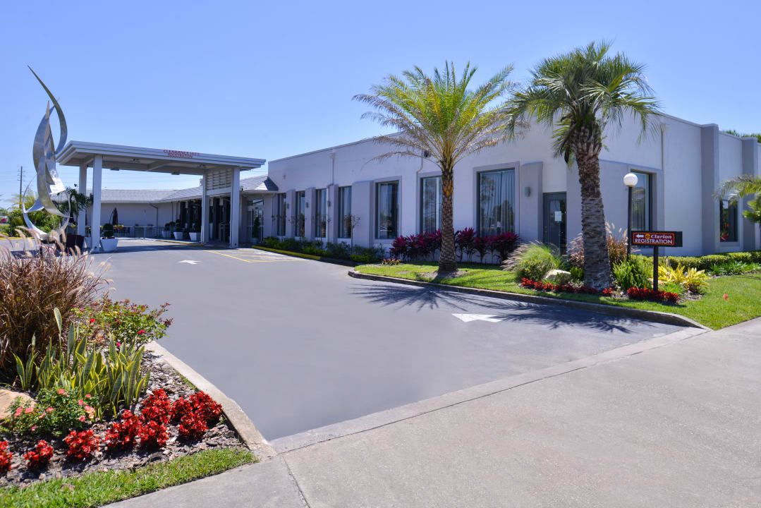 Außenansicht Clarion Inn & Suites Across From Universal Orlando Resort Hotel
