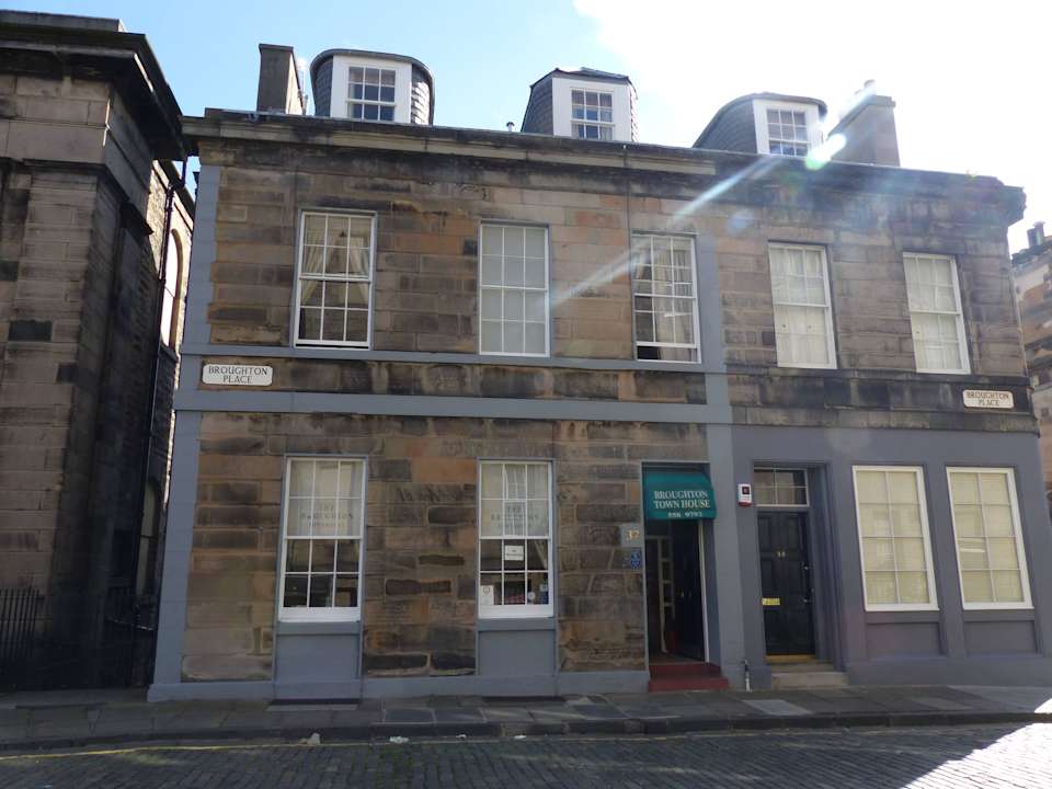 Außenansicht des Hotels The Broughton Hotel