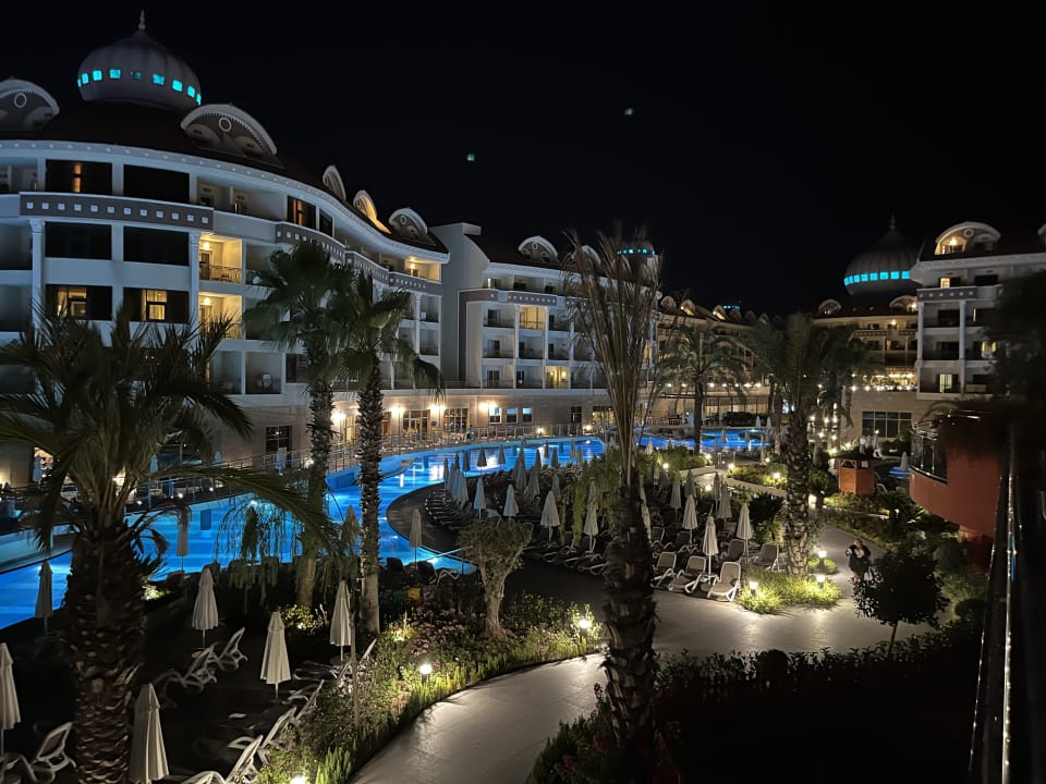 Außenansicht Kirman Belazur Resort & Spa