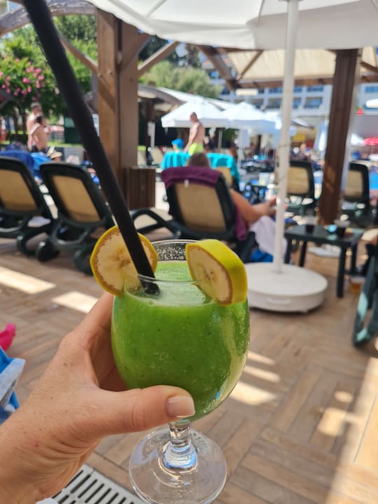Gastro Side Breeze Hotel