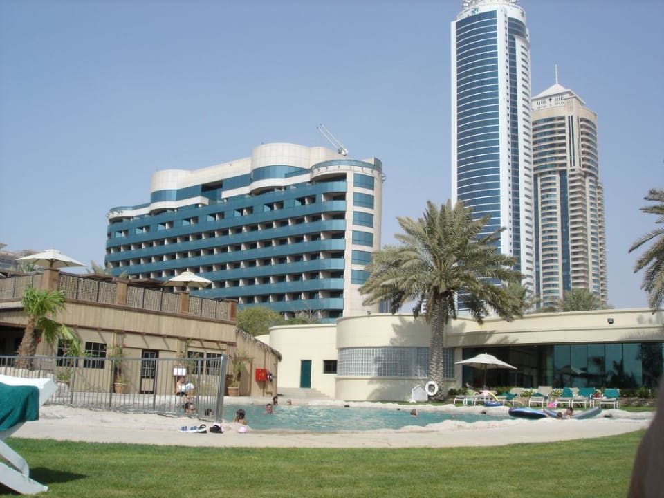 Hotel vom Pool The Rock Le Meridien Mina Seyahi Beach Resort & Waterpark