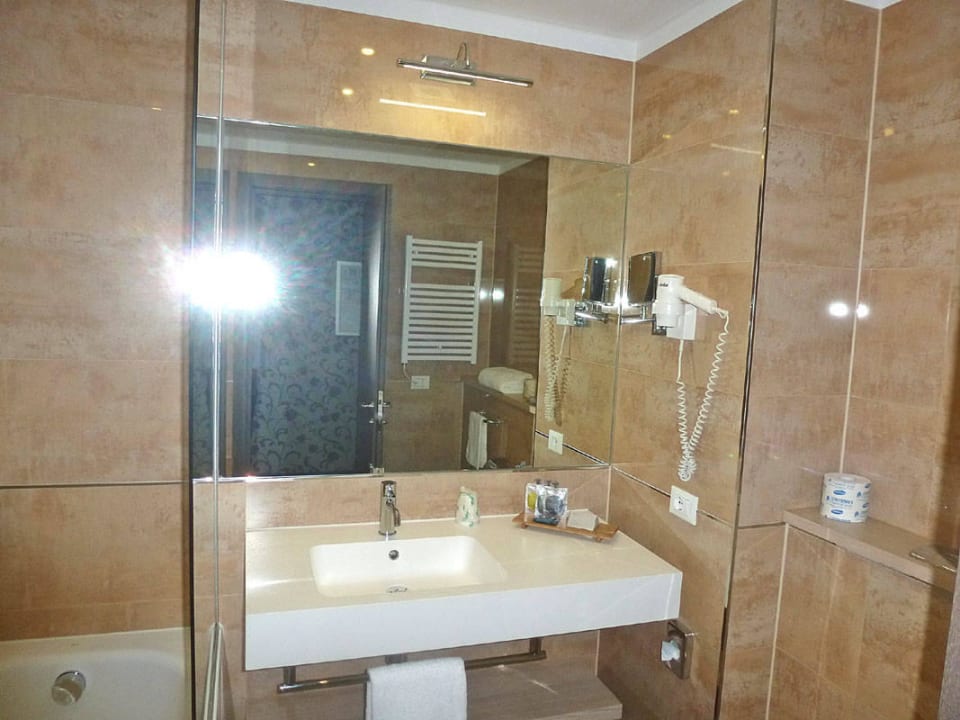 Badezimmer Klima Hotel Milano Fiere