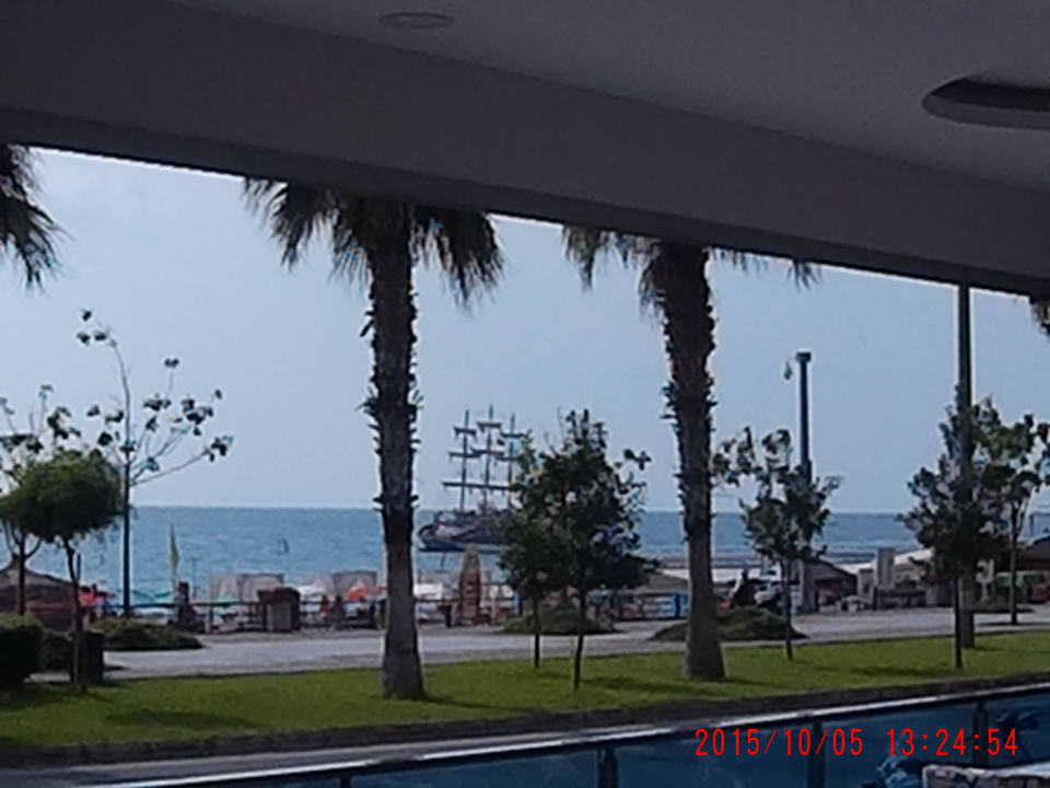 Aussicht von der vorderen Hotelbar Kleopatra Life Hotel