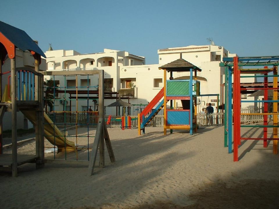 Punta Reina Kinderspielplatz blau punta reina