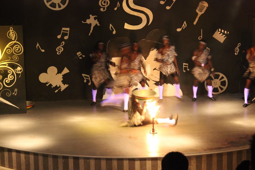 Acrobatic Show Saphir Resort & Spa