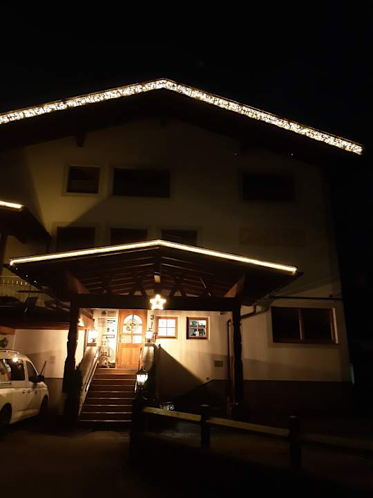 Außenansicht Alpenstern Pension & Suites