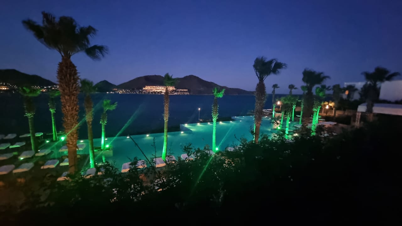 Pool Xanadu Island Hotel