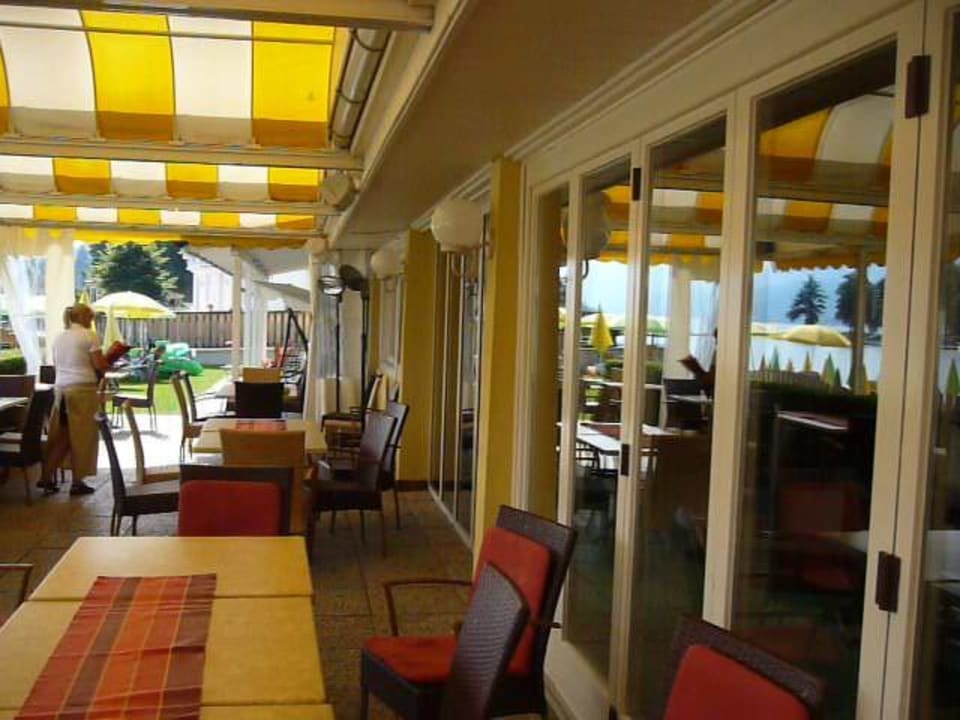 Overdekt terras waar gegeten kan worden Seehotel Steiner