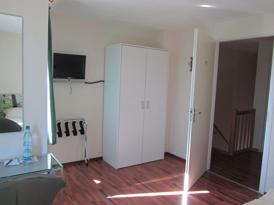 Schrank pp. Eurostrand Resort Moseltal