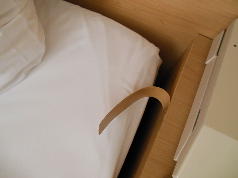 Kaputte Möbel :/ Leonardo Hotel Nürnberg