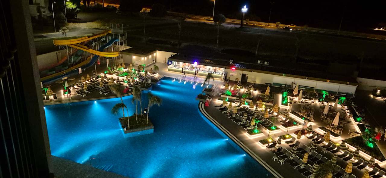 Pool PALEMON Resort& Spa