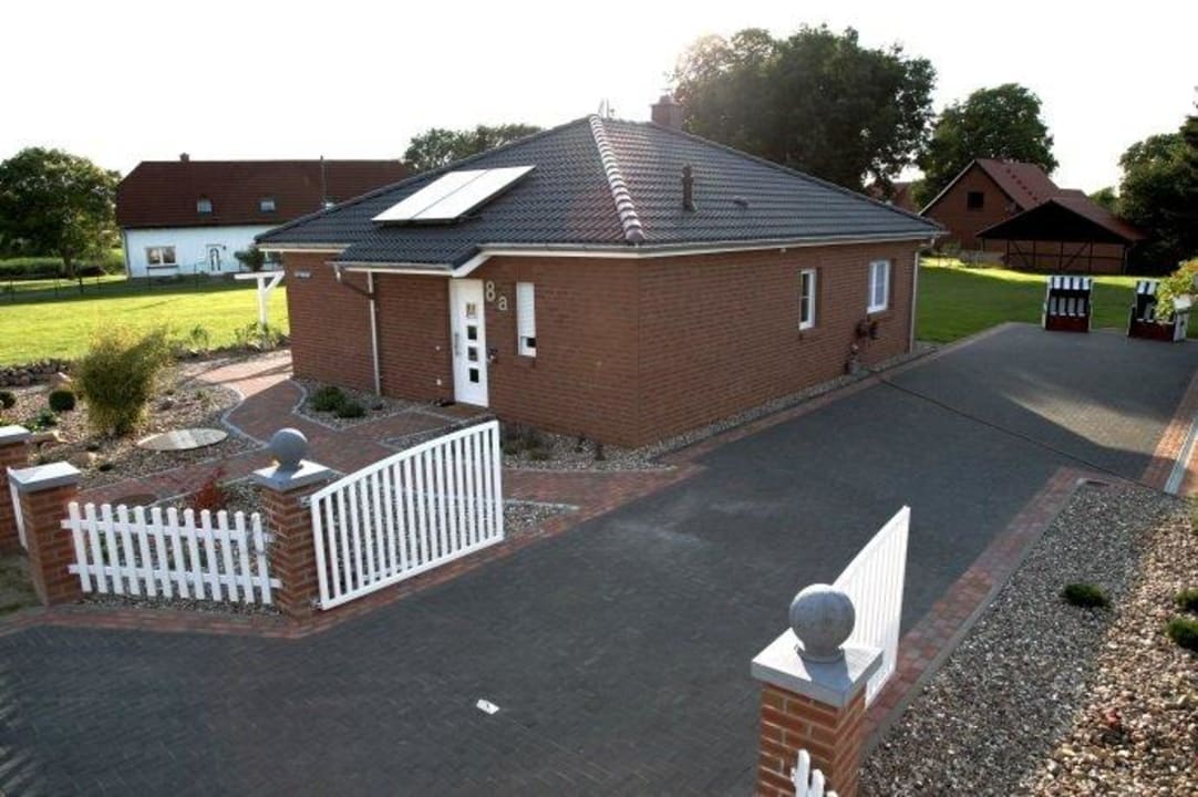 Die Zufahrt zu Carport Haus Frantje