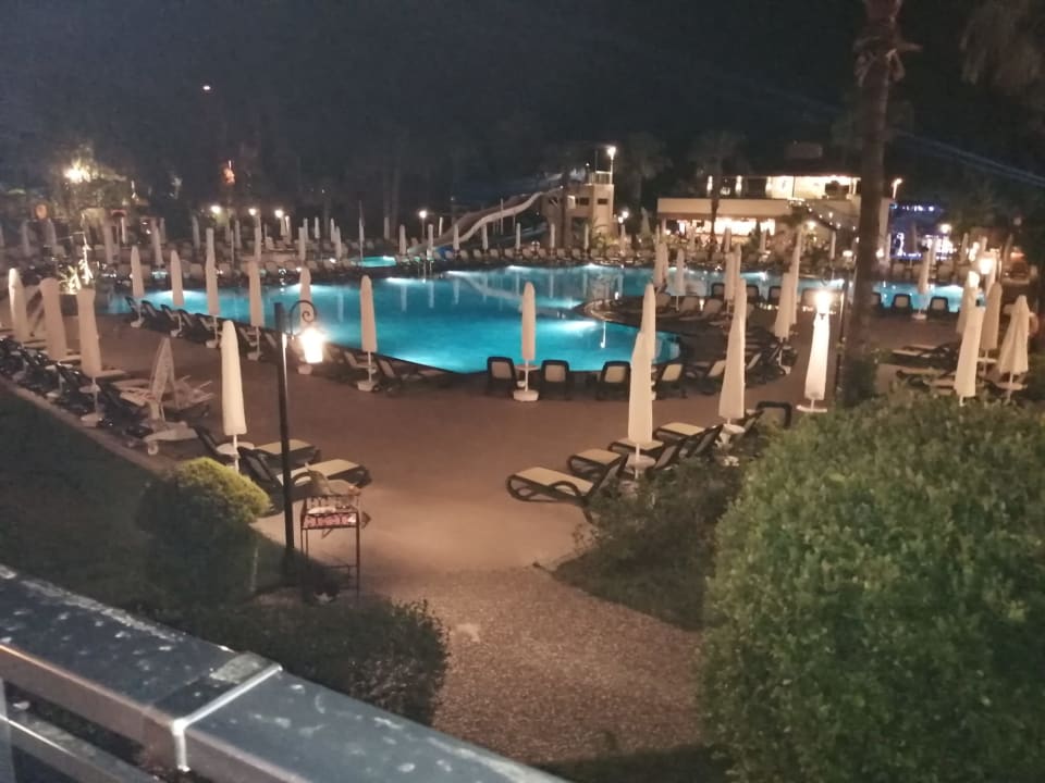 Pool Bella Resort & Spa